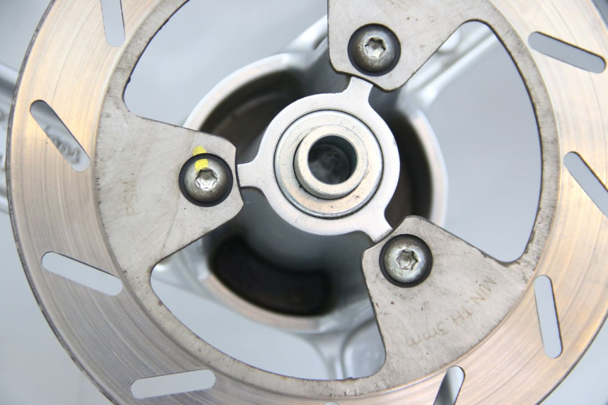 photo de VORDERRADFELGE PEUGEOT E-VIVACITY 1 (2012 - 2018) - Charakteristische Merkmale