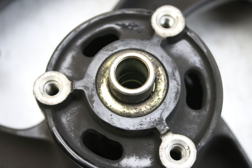 photo de VORDERRAD PEUGEOT ELYSTAR 50 (2002 - 2014) - Zoom auf Komponenten