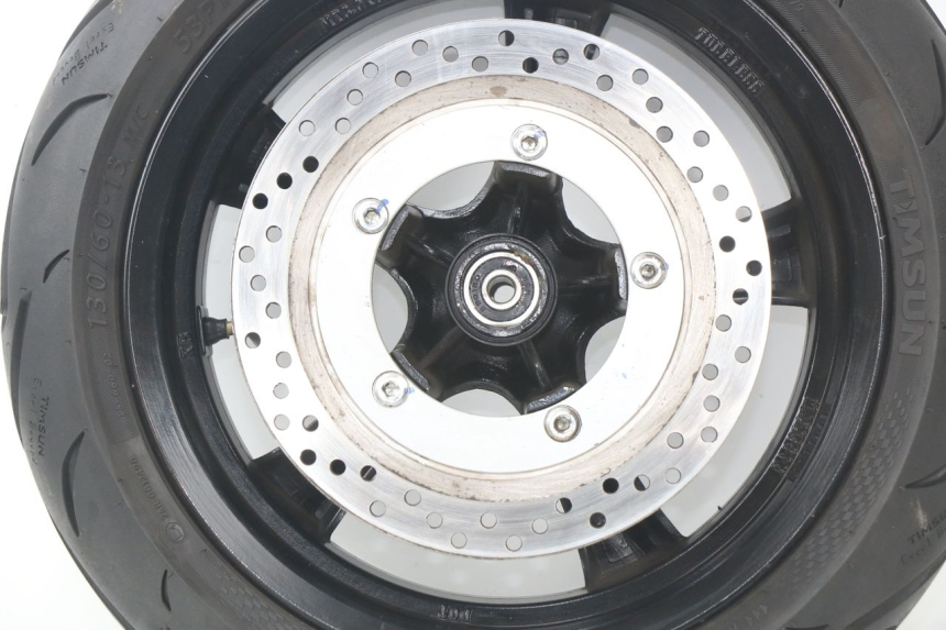 photo de VORDERRADFELGE JM MOTORS F45i 4T 50 (2020 - 2023) - Zoom auf Komponenten