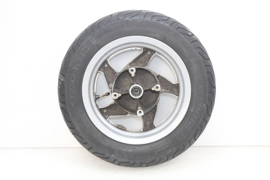 photo de VORDERRADFELGE HONDA FES PANTHEON 2T 125 (1998 - 2002) - Details der Befestigungspunkte