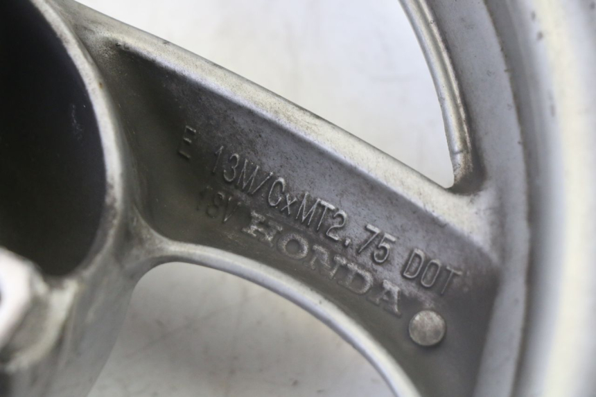 photo de VORDERRADFELGE HONDA FES S-WING SWING ABS 125 (2007 - 2015) - Zoom auf Komponenten