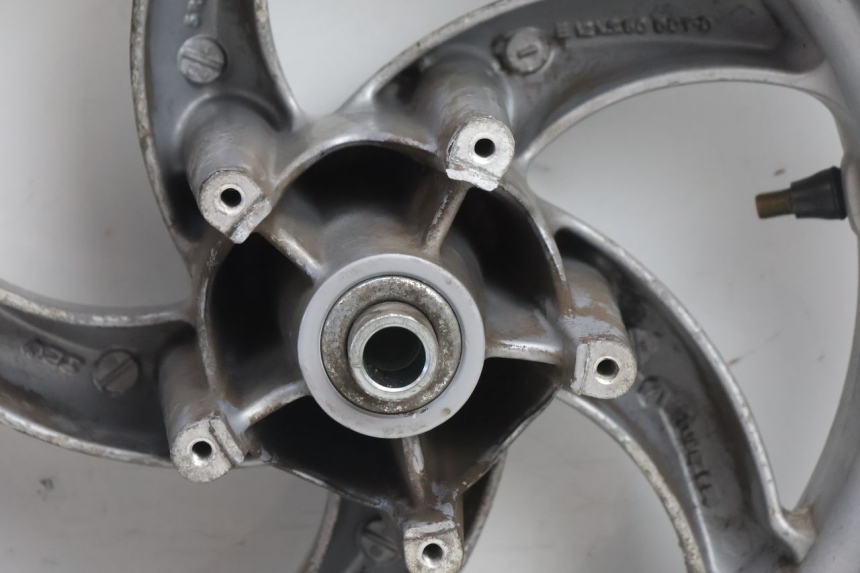 photo de VORDERRADFELGE PIAGGIO FLY 2T 50 (2004 - 2017) - Alternativer Blickwinkel