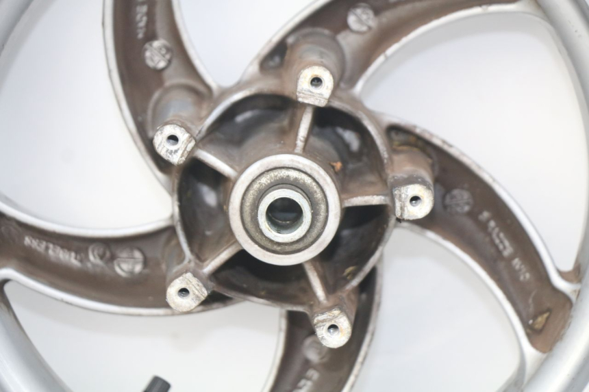 photo de VORDERRADFELGE PIAGGIO FLY 100 (2006 - 2010) - Technische Nahaufnahme