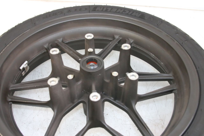 photo de VORDERRADFELGE HONDA FORZA 125 (2015 - 2016) - Technische Nahaufnahme