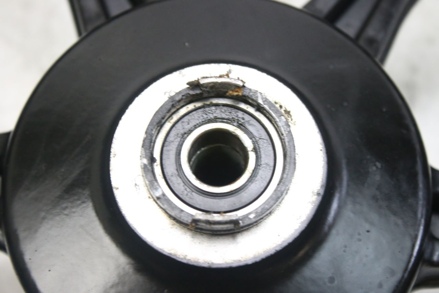 photo de VORDERRAD DERBI GPR 50 (2004 - 2009) - Zoom auf Gebrauchszustand