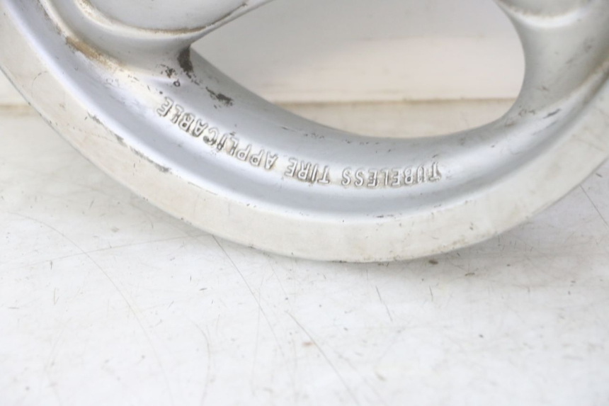 photo de VORDERRADFELGE KYMCO GRAND DINK 125 (2008 - 2014) - Details der Befestigungspunkte