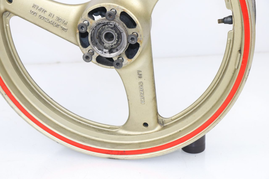 photo de VORDERRADFELGE SUZUKI GSX F GSXF 750 (1988 - 1998) - Zoom auf Gebrauchszustand