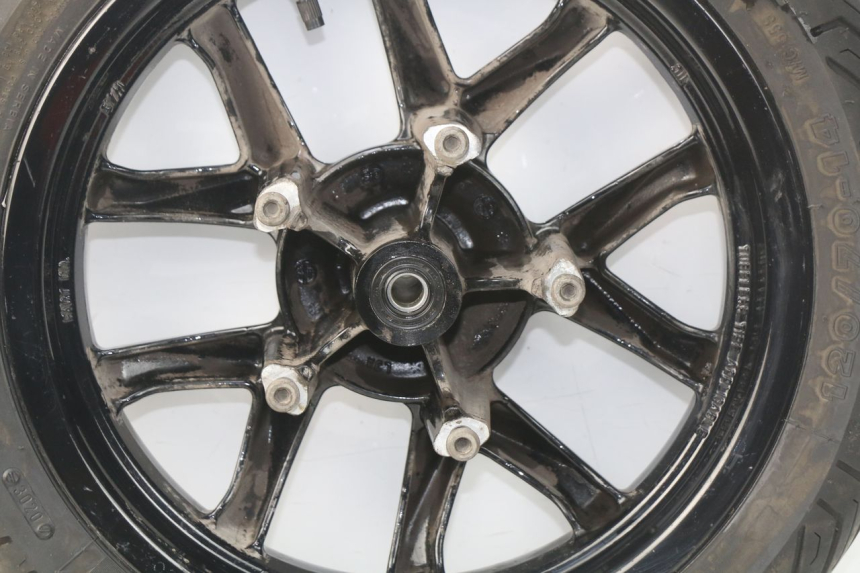 photo de VORDERRADFELGE SYM GTS EFI ABS 125 (2012 - 2016) - Details der Befestigungspunkte