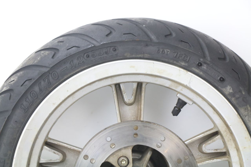 photo de VORDERRADFELGE PEUGEOT KISBEE 4T 50 (2010 - 2017) - Hochauflösende Nahaufnahme