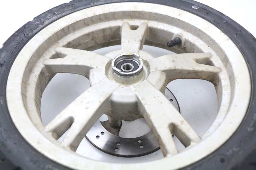 photo de VORDERRADFELGE PEUGEOT KISBEE 4T 50 (2010 - 2017) - Technische Nahaufnahme