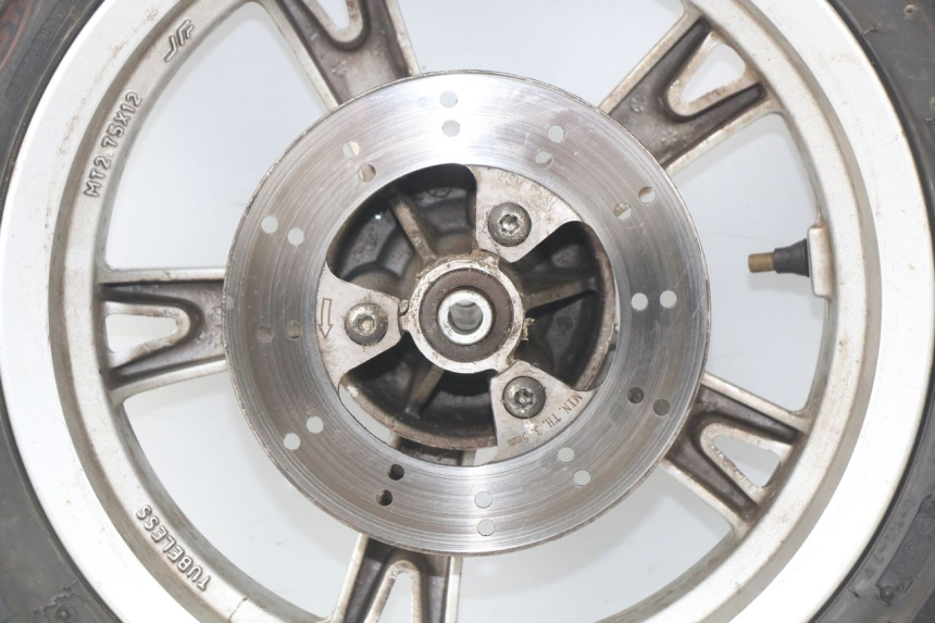 photo de VORDERRADFELGE PEUGEOT KISBEE 4T 50 (2010 - 2017) - Zoom auf Komponenten