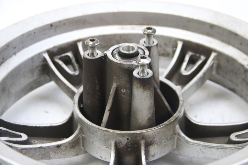 photo de VORDERRAD PEUGEOT KISBEE 4T 50 (2018 - 2022) - Technische Nahaufnahme