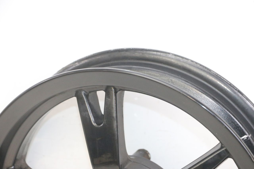 photo de VORDERRAD PEUGEOT KISBEE 4T 50 (2018 - 2022) - Details der Befestigungspunkte