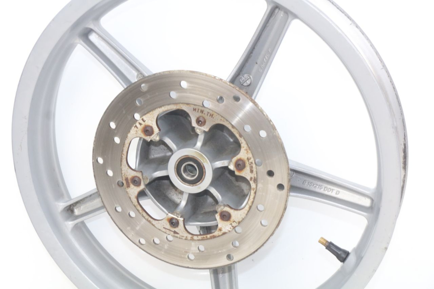 photo de VORDERRAD PIAGGIO LIBERTY 4T 50 (2004 - 2008) - Details der Befestigungspunkte