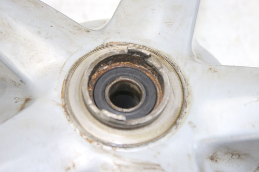 photo de VORDERRAD PIAGGIO LIBERTY 4T 50 (2004 - 2008) - Oberflächenzustand und Material