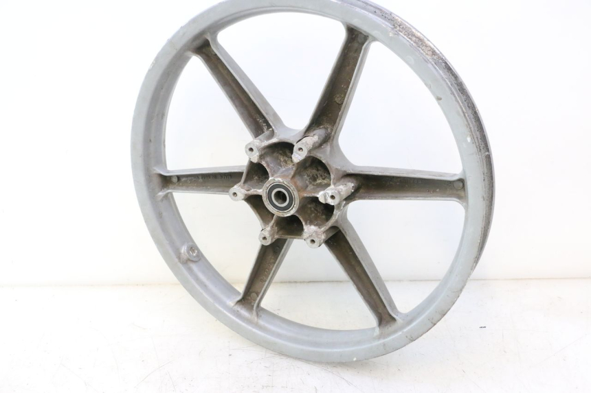photo de VORDERRADFELGE PIAGGIO LIBERTY 50 (1998 - 2003) - Details der Befestigungspunkte