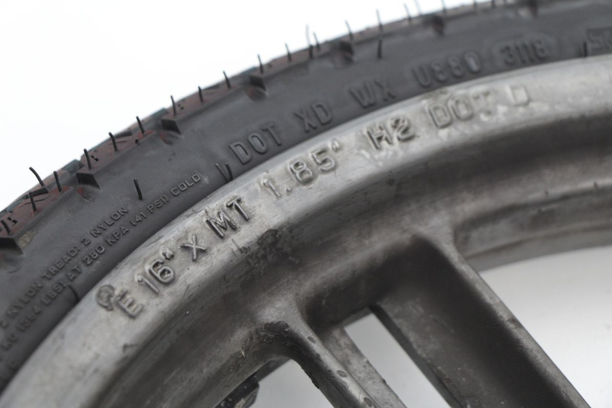 photo de VORDERRADFELGE PEUGEOT LOOXOR 50 (2001 - 2004) - Alternative Perspektive