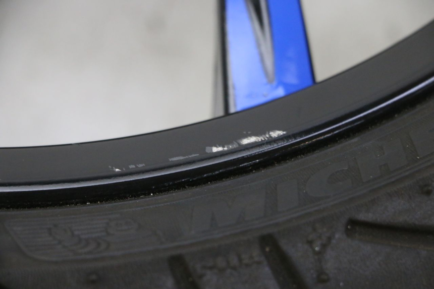 photo de VORDERRADFELGE PIAGGIO MP3 HPE 310 (2024 - 2025) - Detailansicht des Bauteils