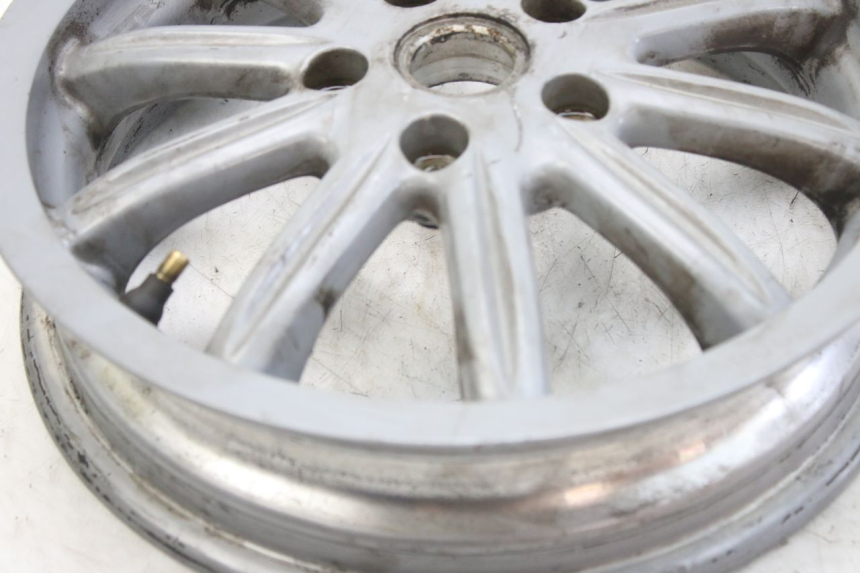 photo de VORDERRADFELGE PIAGGIO MP3 RL 250 (2006 - 2010) - Details der Befestigungspunkte