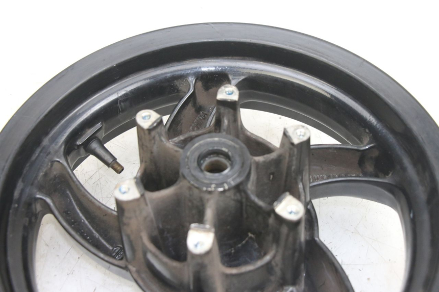 photo de VORDERRADFELGE PIAGGIO NEW TYPHOON 50 (2018 - 2021) - Charakteristische Merkmale