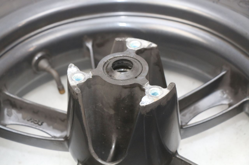 photo de VORDERRADFELGE MBK OVETTO 2T 50 (2007 - 2017) - Zoom auf Gebrauchszustand