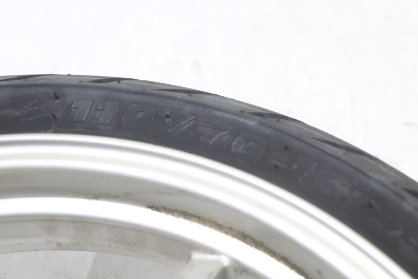 photo de VORDERRADFELGE PEUGEOT BELVILLE 125 (2017 - 2021) - Zoom auf Komponenten