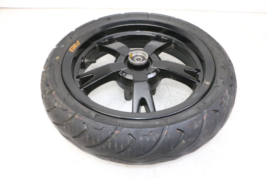 photo de VORDERRADFELGE PEUGEOT KISBEE 2T 50 (2010 - 2017) - Technische Nahaufnahme