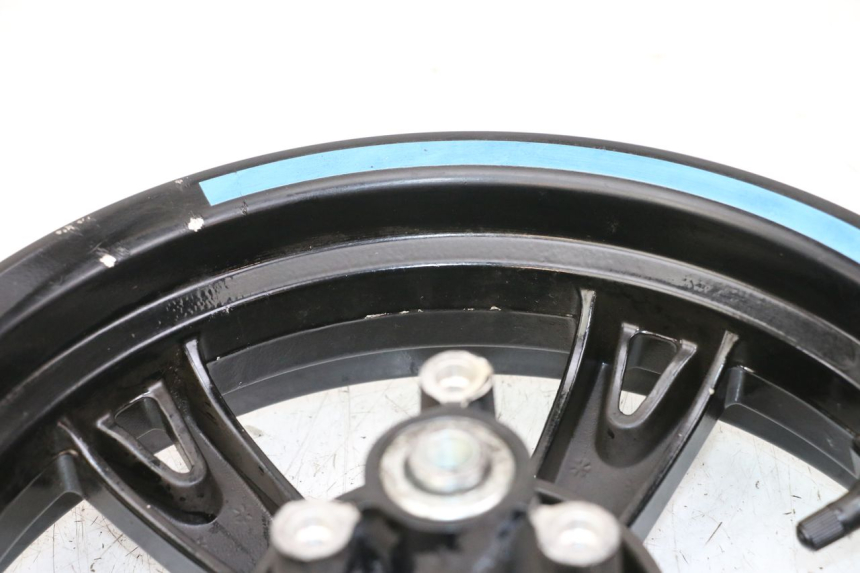 photo de VORDERRADFELGE PEUGEOT STREETZONE 4T 50 (2018 - 2023) - Zoom auf Komponenten