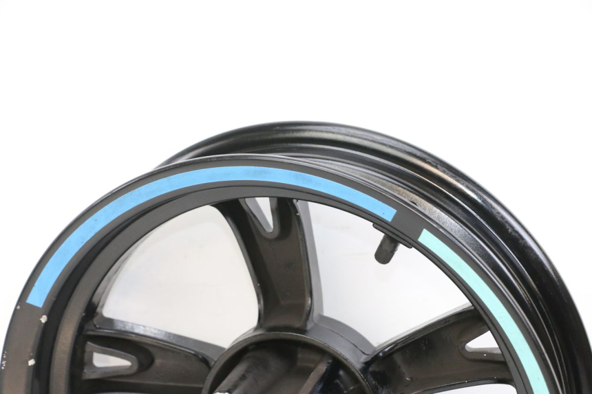 photo de VORDERRADFELGE PEUGEOT STREETZONE 4T 50 (2018 - 2023) - Alternative Perspektive