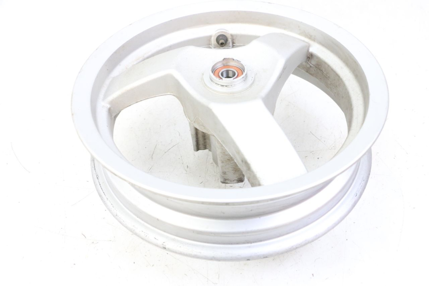 photo de VORDERRADFELGE PEUGEOT VIVACITY 125 (2010 - 2017) - Hochauflösende Nahaufnahme