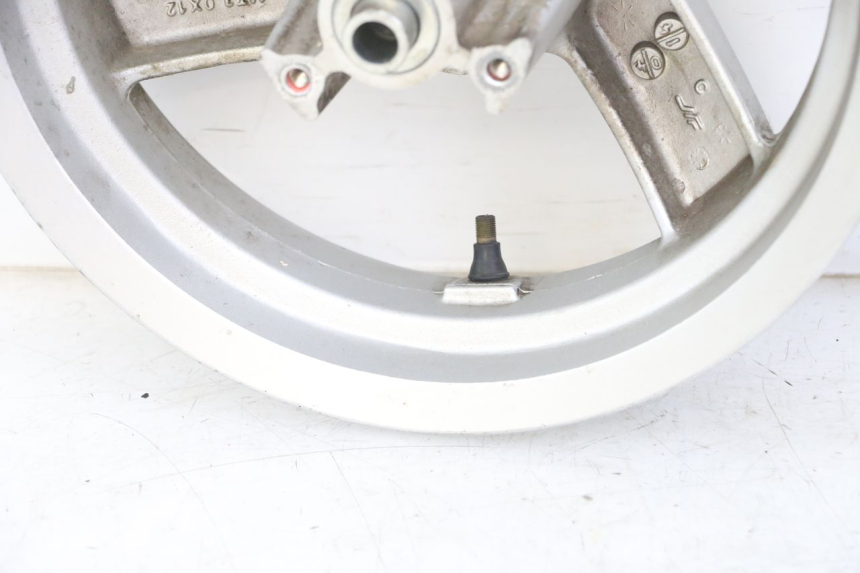 photo de VORDERRADFELGE PEUGEOT VIVACITY 125 (2010 - 2017) - Zoom auf Gebrauchszustand