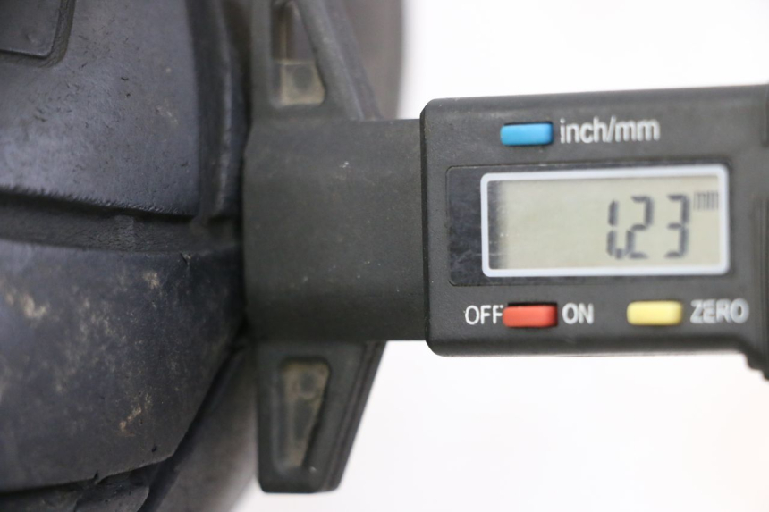 photo de VORDERRAD PIAGGIO VESPA LX 2T 50 (2005 - 2013) - Detailansicht des Bauteils