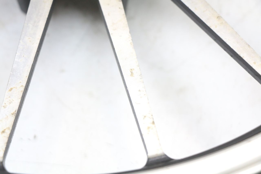 photo de VORDERRADFELGE REGAL RAPTOR RAXTER 2 125 (2007 - 2015) - Charakteristische Merkmale