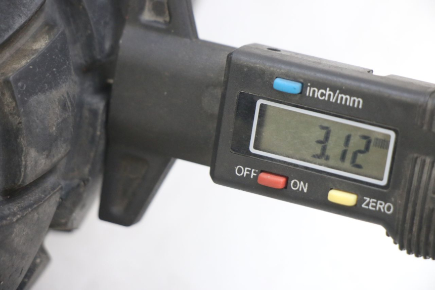 photo de VORDERRAD GILERA RK 50 (1996 - 1999) - Zoom auf Gebrauchszustand