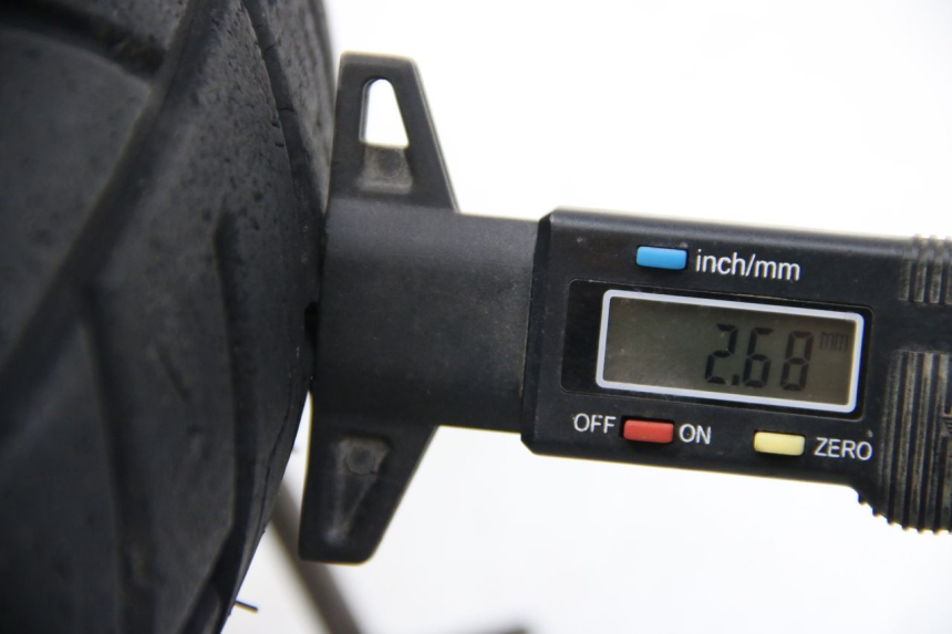 photo de VORDERRADFELGE PEUGEOT SATELIS COMPRESSOR K15 125 (2006 - 2009) - Technische Nahaufnahme