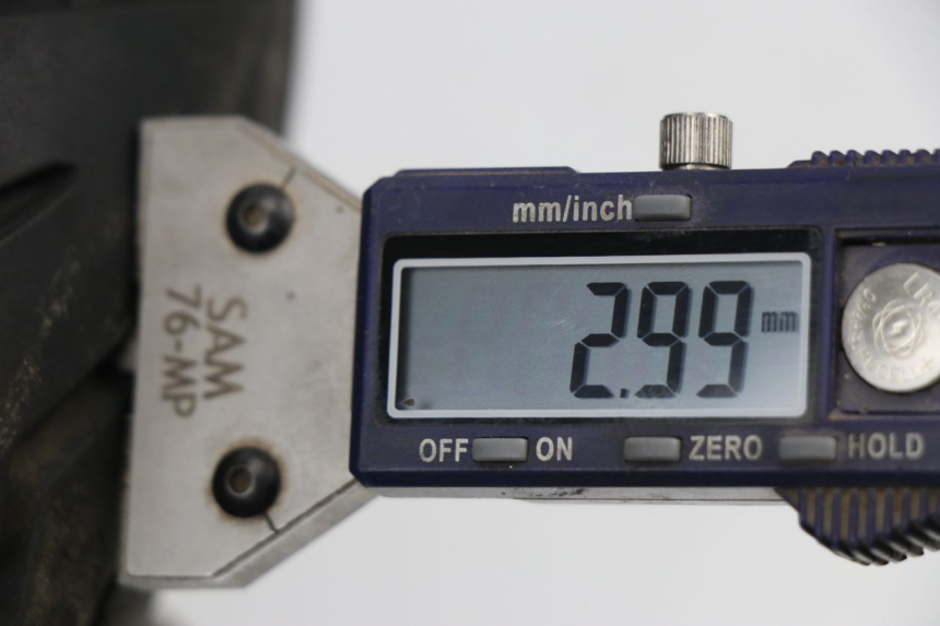 photo de VORDERRADFELGE PEUGEOT SATELIS 125 (2010 - 2012) - Technische Nahaufnahme