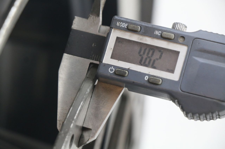 photo de VORDERRADFELGE PEUGEOT SATELIS 125 (2010 - 2012) - Detailansicht des Bauteils