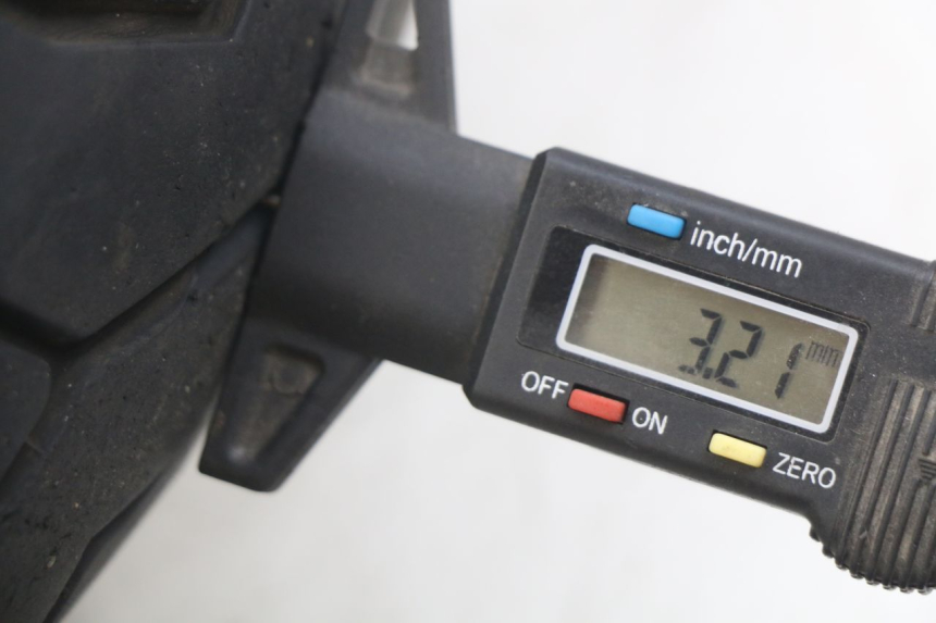 photo de VORDERRADFELGE PEUGEOT SATELIS 125 (2010 - 2012) - Zoom auf Gebrauchszustand