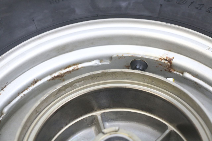 photo de VORDERRAD HONDA SCV LEAD 100 (2003 - 2007) - Detailansicht des Bauteils