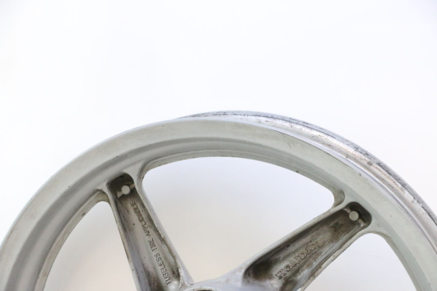 photo de VORDERRADFELGE HONDA SH 125 (2001 - 2003) - Details der Befestigungspunkte