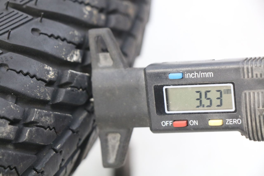 photo de VORDERRADFELGE SUZUKI SIXTEEN 125 (2008 - 2010) - Detailansicht des Bauteils