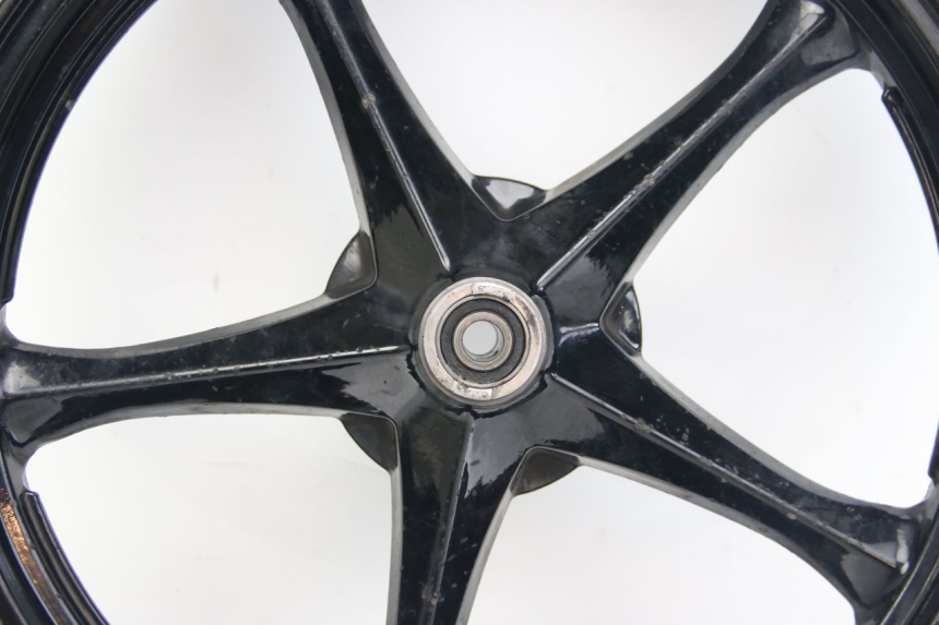 photo de VORDERRADFELGE SUZUKI SIXTEEN 125 (2008 - 2010) - Zoom auf Gebrauchszustand