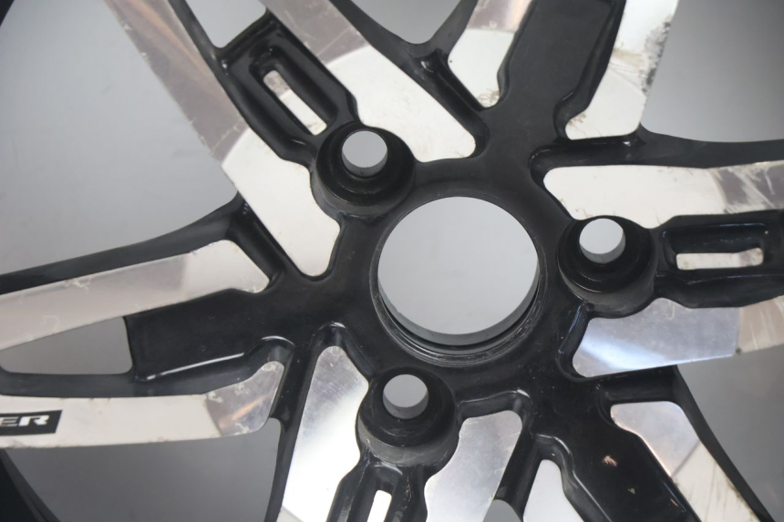 photo de VORDERRADFELGE CAN-AM SPYDER RS 1000 (2008 - 2012) - Alternative Perspektive
