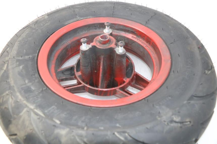 photo de VORDERRADFELGE PEUGEOT STREETZONE 2T 50 (2014 - 2019) - Zoom auf Gebrauchszustand