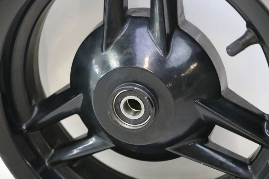 photo de VORDERRADFELGE PEUGEOT STREETZONE NAKED 2T 50 (2014 - 2018) - Technische Nahaufnahme