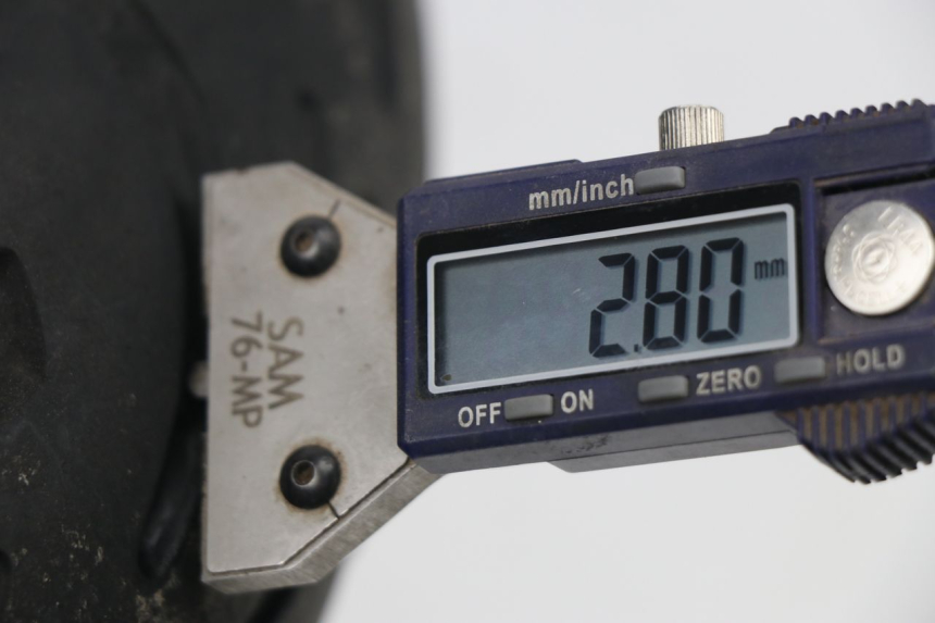 photo de VORDERRADFELGE PEUGEOT SUM UP 125 (2008 - 2013) - Zoom auf Gebrauchszustand