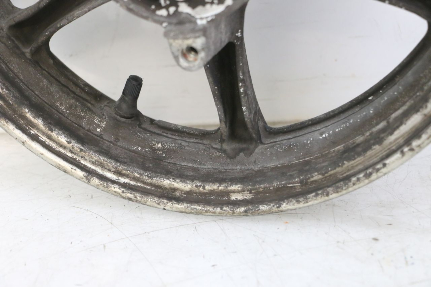 photo de VORDERRADFELGE SUZUKI BURGMAN 125 (2015 - 2017) - Details der Befestigungspunkte