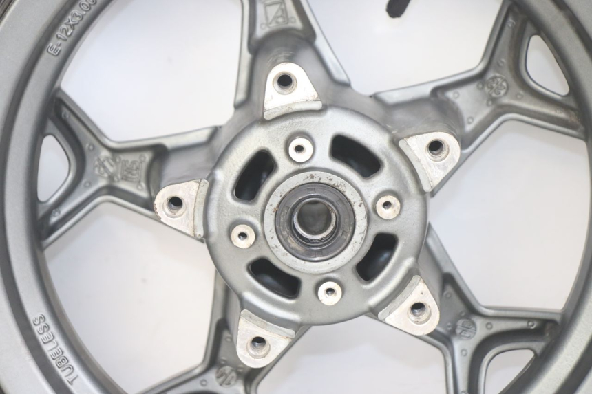 photo de VORDERRAD APRILIA SXR 50 (2021 - 2023) - Weitere Ansicht des Artikels