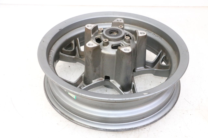 photo de VORDERRAD APRILIA SXR 50 (2021 - 2023) - Fokus auf die Struktur