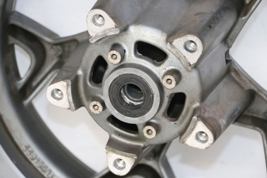 photo de VORDERRAD APRILIA SXR 50 (2021 - 2023) - Technische Nahaufnahme